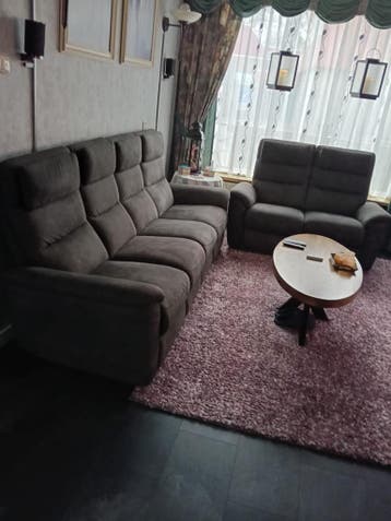 Zwart bankstel, 2 losse delen