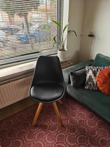 Gratis stoelen, 4 stuks