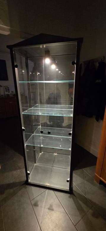 Glazen spiegel vitrinekast met verlichting