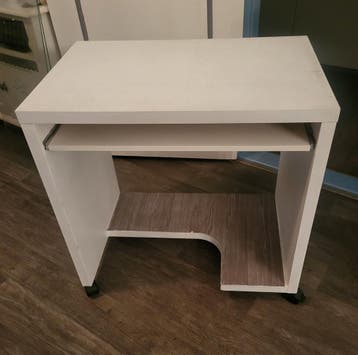Gratis computer tafel - 77x50x75.5 cm