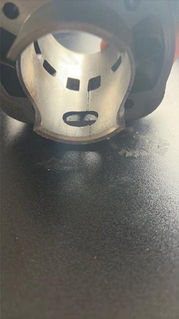 GEZOCHT 70CC Warmloper/Vastloper Peugeot Verticaal Cilinder