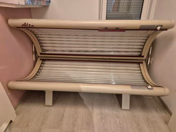 Zonnebank Alta met 24 lampen