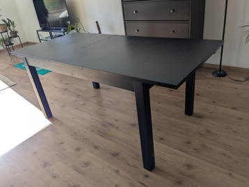 Verstelbare eettafel (zwart)