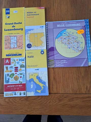 Diverse wegenkaarten