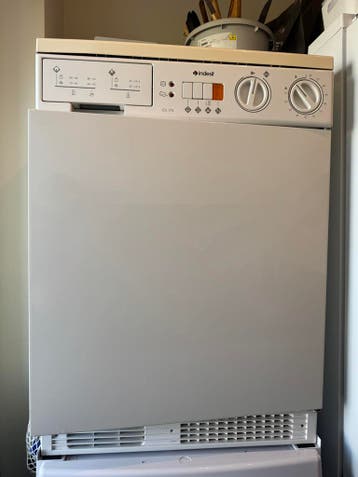 Indesit flatwasdroger - Compact en efficiënt