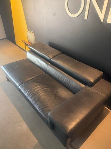 Zwarte leren bank - Comfortabel en stijlvol