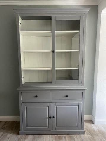 Gratis grijze buffetkast - twee delen