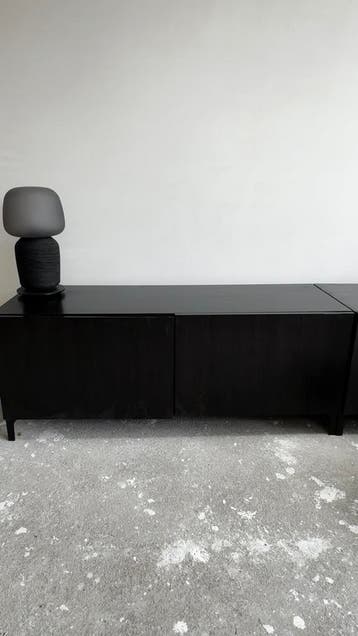Gratis zwarte ikea Besta TV kast/meubel (2x)