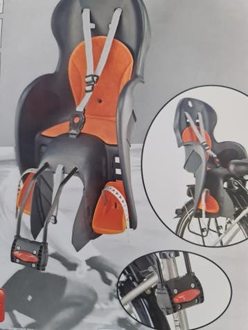 Fietsstoeltje achter met gordel en voetsteuntjes