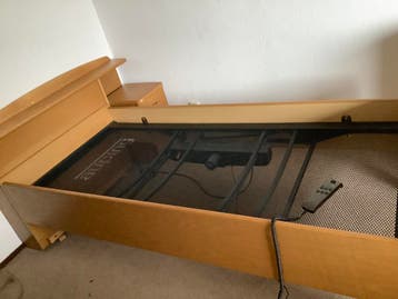 Bed ZONDER  spiraal + kastje VANDAAG GRATIS