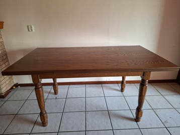 Uitklapbare eikenhouten tafel, van 160 tot 250 cm
