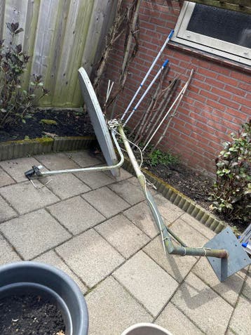 Oud ijzer schotel gratis op te halen