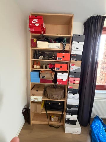 Gratis Billy boekenkast met opzetstuk