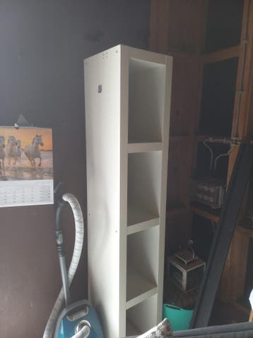 Gratis kast met 4 vakken