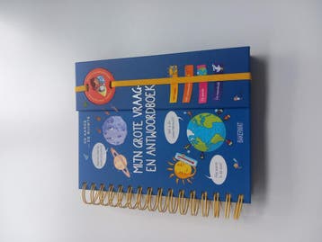 Mijn grote vraag en antwoorden boek: De aarde en de ruimte