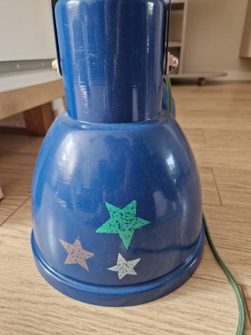 Blauwe hanglamp met sterren, metaal.