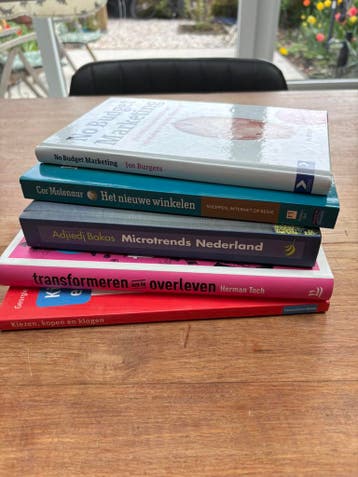 6 boeken marketing, economie, consumenten