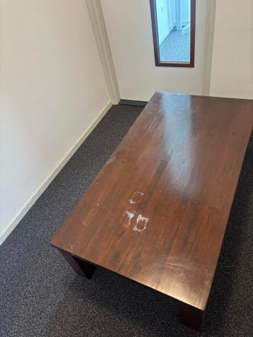 Robuuste houten salontafel - Gebruikt