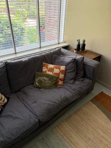 Grote grijze bank 265 breed 110 diep gratis af te halen