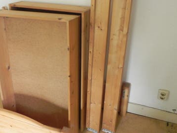 bed, hout met grote laden eronder