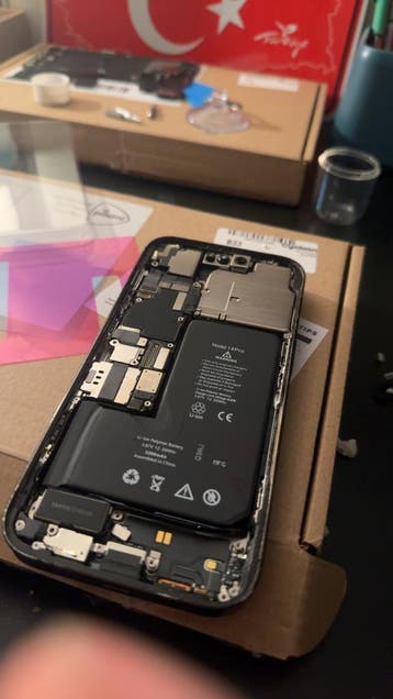 Gezocht: iphones , kapotte iphones, iphone onderdelen