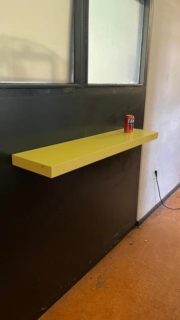 Retro 1999 Ikea Lack wandplank geel Gratis