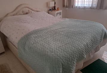 Mooie bed 160x200 gratis ophalen