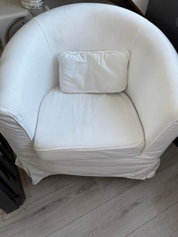 2 lekkere kuipstoeltjes van IKEA