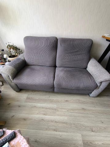 GRATIS af te halen GRIJZE elektrische relaxbank.