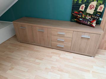 Gratis Tv-dressoir 180 cm met gebruikssporen