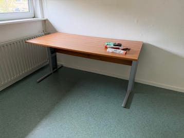 Gratis bureau 160x80