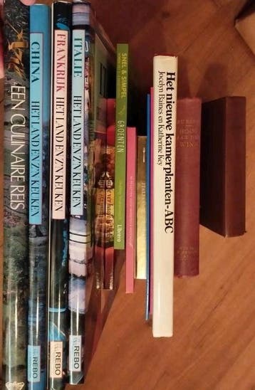 Diverse kookboeken en tuinboeken - Gratis af te halen