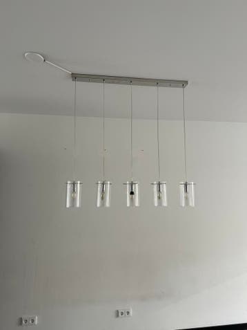 Gratis af te halen: Moderne hanglamp met 5 glazen kappen