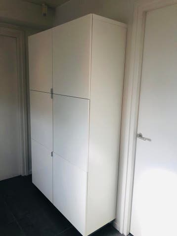 Ikea Besta kast 120 x 202cm gebruikt maar nog netjes