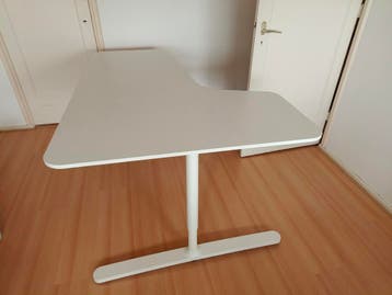 White desk