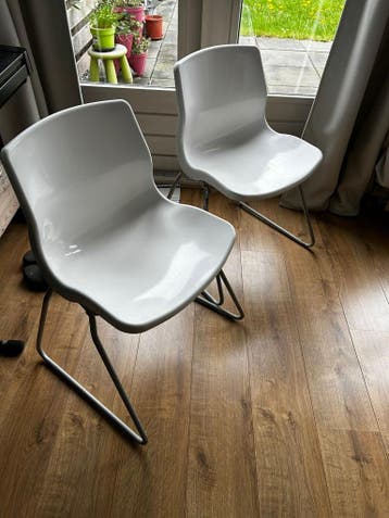 2 Stoelen gratis ophalen