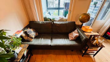 Donkergroene 2,5zits ecoleren bank