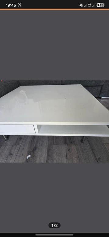 Gratis: Witte salontafel met lade en open vak (95x95)