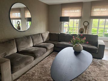 Gratis Grote taupe hoekbank Gratis