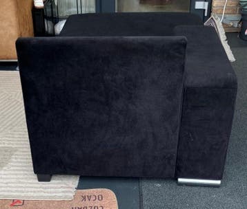 Zwarte lounche gedeelte hoekbank