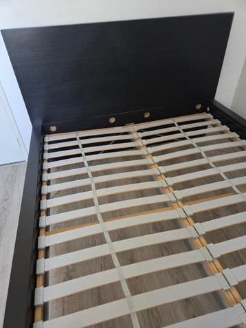 Bed 1.40 breed igst gratis ophalen