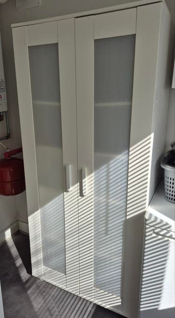 GRATIS Stevige kast voor in bijkeuken of schuur