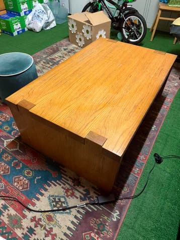 GRATIS af te halen Salontafel en Tv kast van Eiken Tilburg