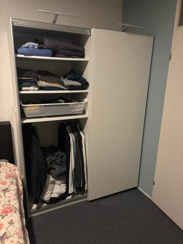 Kledingkast met schuifdeuren en verlichting - gratis ophalen