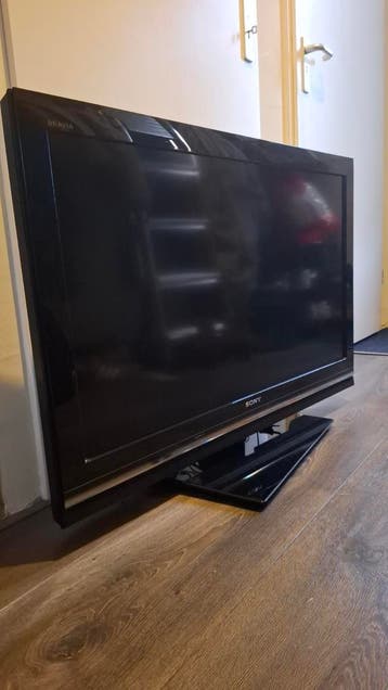Gratis Sony Bravia LCD TV (ouder model, werkt prima)