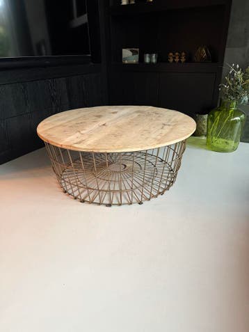 Gratis Salontafel met metalen voet en houten blad, Ø 90 cm