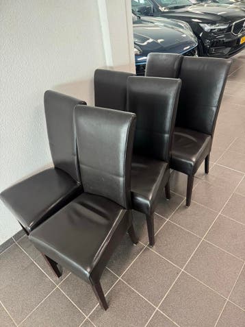 Set van 6 zwarte leren eetkamerstoelen