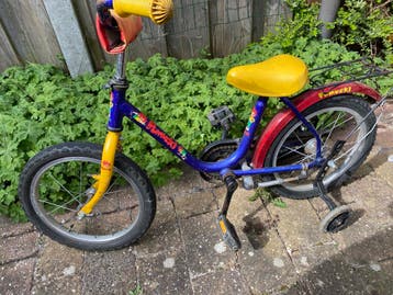 Gratis Kinderfiets met zijwieltjes  16 inch