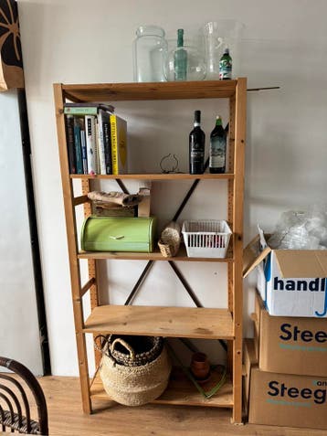 Gratis houten boekenkast