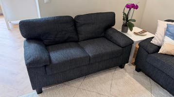 Comfortabele donkergrijze banken set (2-zits en 3-zits)